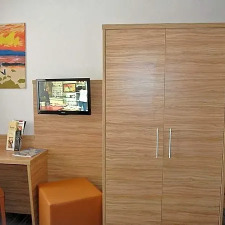 Art-ambiente Hotel 3*