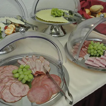 Art-ambiente فندق 3*